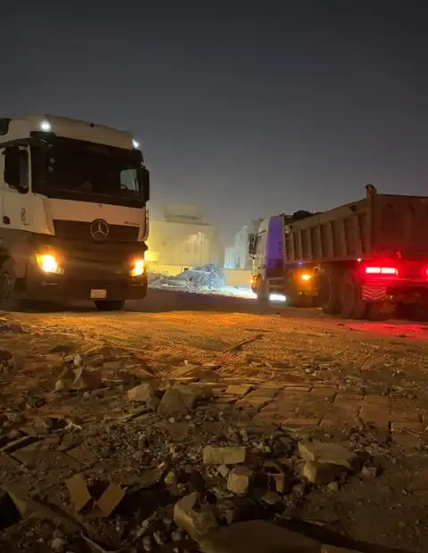 بوكلين هدم بالمدينة